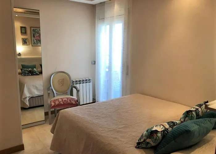 Amposta Apartment *